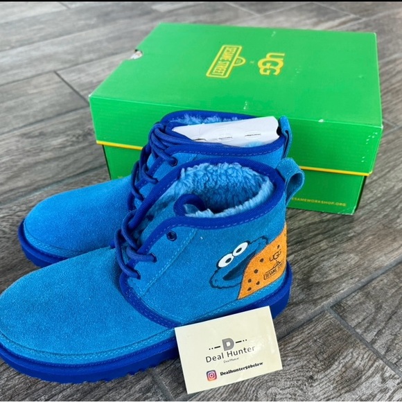 Brand New UGG X Elmo Neumel II “Blue” Kids Boots - Picture 2 of 12